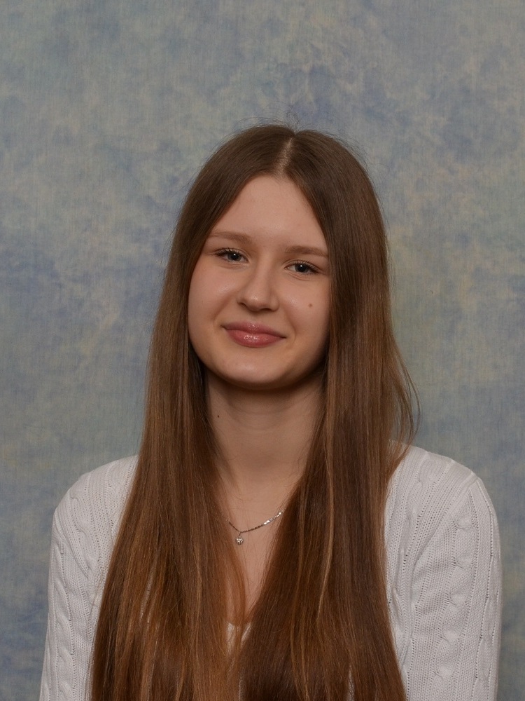 21 Elena Puzić 21 Elena Puzić